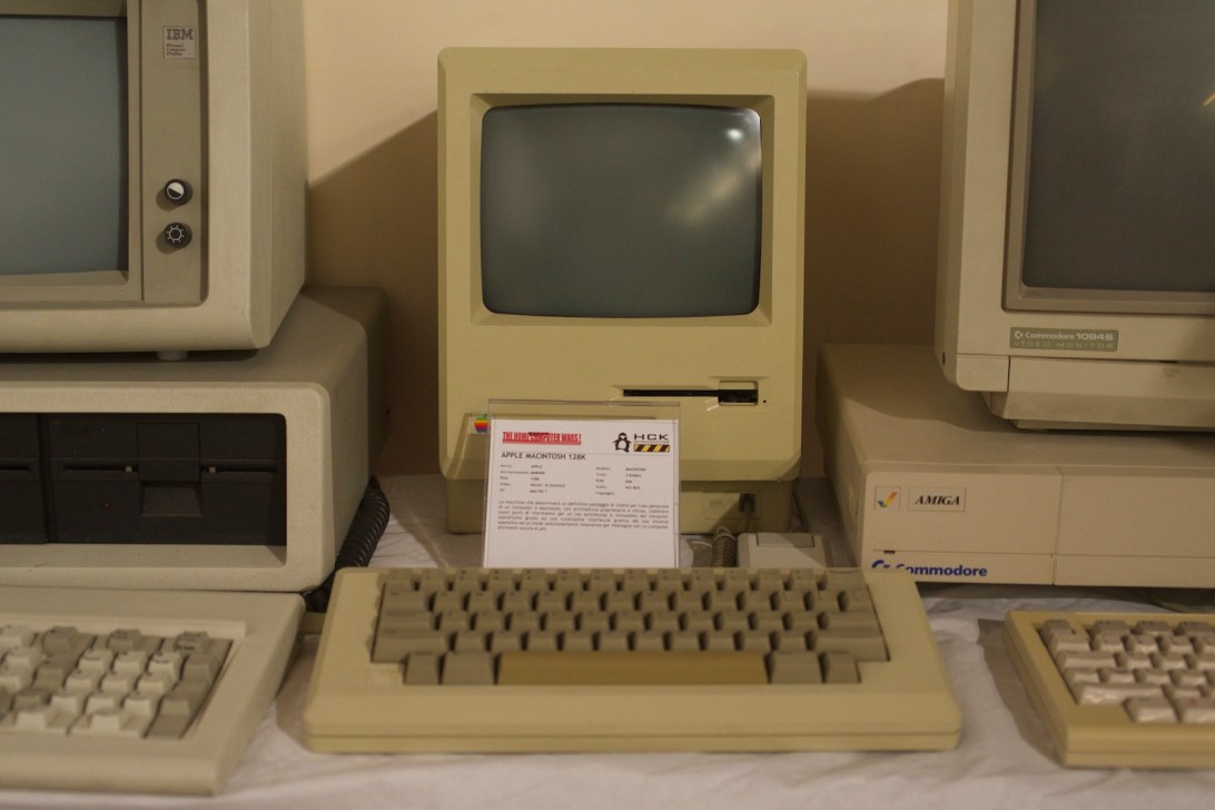 Apple 128k